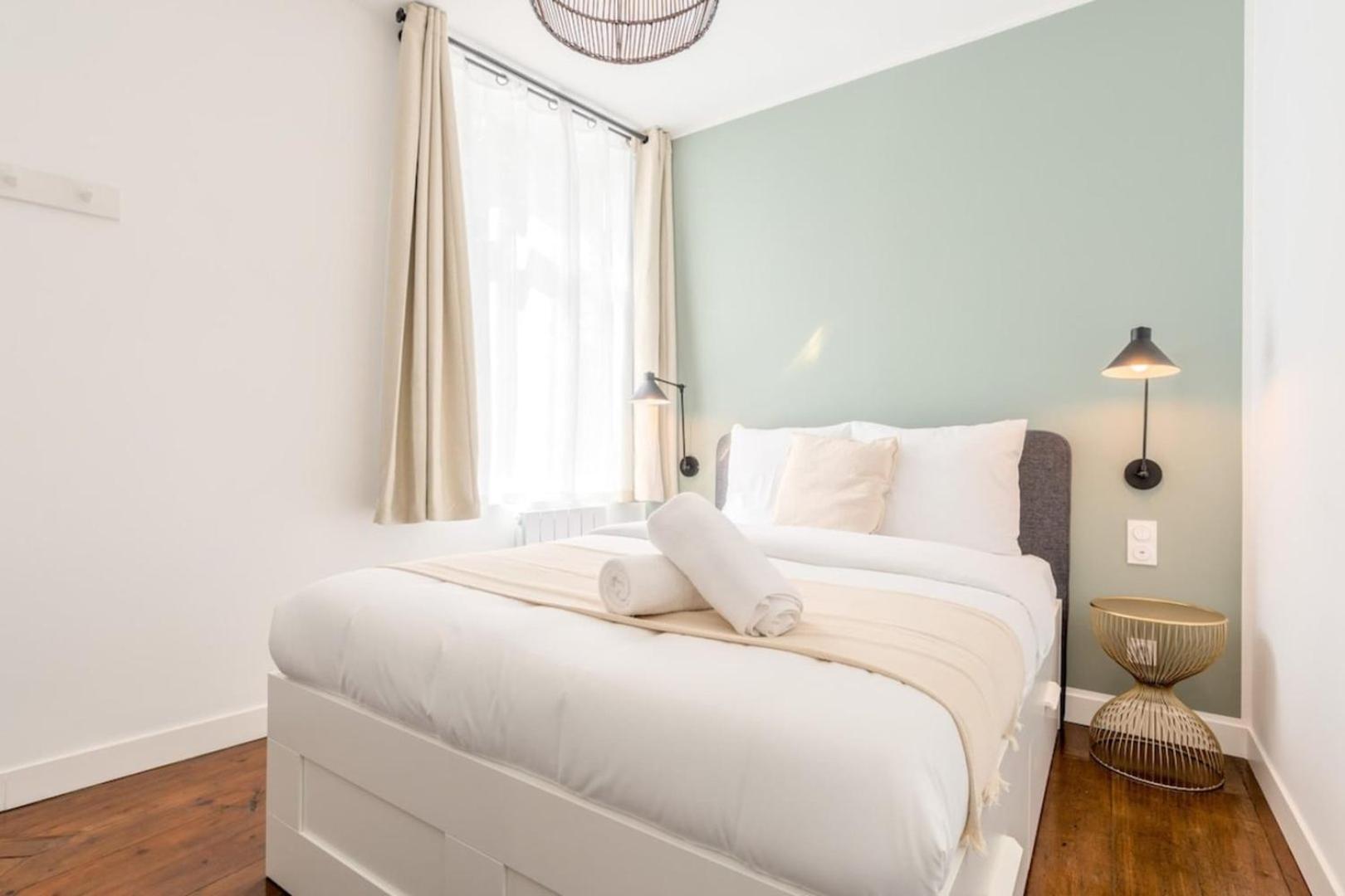 Renovated Apartment 3Bed 2Bath ลีลล์ ภายนอก รูปภาพ