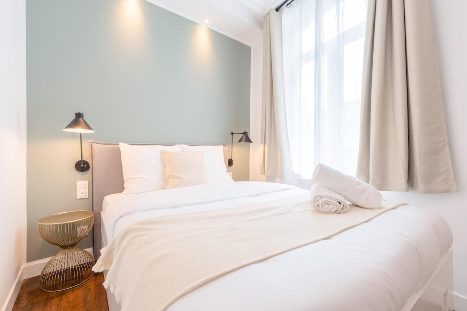 Renovated Apartment 3Bed 2Bath ลีลล์ ภายนอก รูปภาพ
